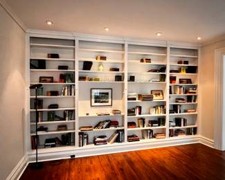 BOOKS & COLLECTIBLES