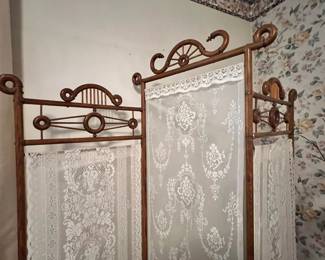 Victorian Bamboo/Lace Movable Room Divider