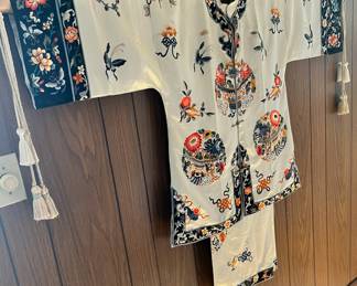 Chinese Embroidered Silk Kimono