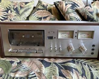 Pioneer CT-F7272 Stereo Cassette Tape Deck (1976 - 1977)