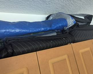 moving blankets