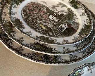 Friendly Village. Many pieces. No chips. 