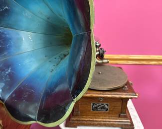 Victor Victoria. Gorgeous piece. Fully functioning. Records also available. 