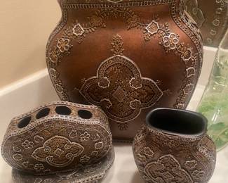 Bathroom Accessory Set