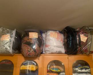 Comforter Sets (Queen and Full Size)