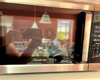 Like new microwave $25 works great