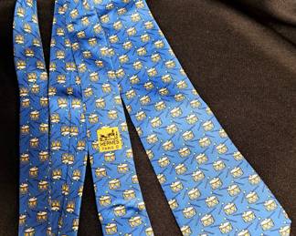 HERMES SILK TIE PARIS