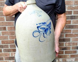 4 GALLON POTTERY CROCK JUG