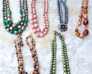 VINTAGE COSTUME JEWELRY