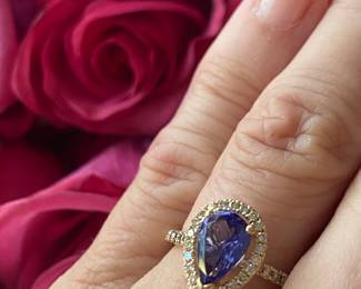 K- $780 - Le Vian Tanzanite & diamonds ring on 14kt gold. 3.2 grams. size 7 