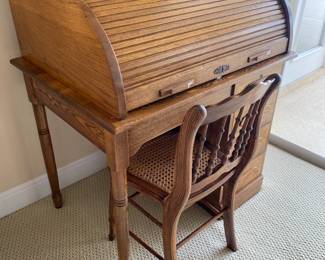 #5- $475 - Antique small roll top desk 37Lx42Tx27D with chair - 