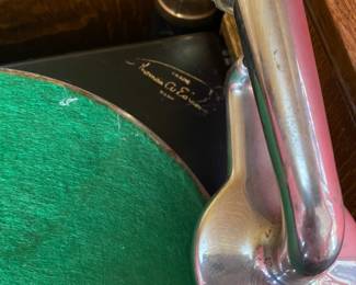 #8 - $450- Edison S19 Oak phonograph 19 1/2 square 