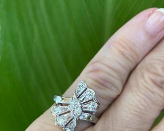 B- $475 Vintage 14kt white gold Bow ring, cluster, mine cut diamonds. 4.1 gr . Size 4 3/4"