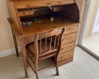 #5- $475 - Antique small roll top desk 37Lx42Tx27D with chair - 