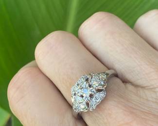 G- $600 Vintage platinum ring mine cuts, single cuts, and full cuts diamonds. 90% platinum. 6.3 grams. SIZE to be checked. 