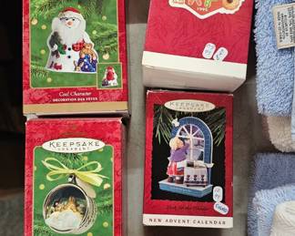 LOT OF HALLMARK CHRISTMAS ORNAMENTS
