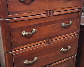 CHEST OF DRAWERS