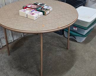 ROUND CARD TABLE VINTAGE