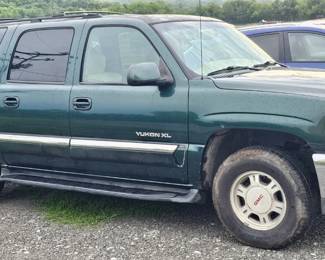 GMC YUKON 