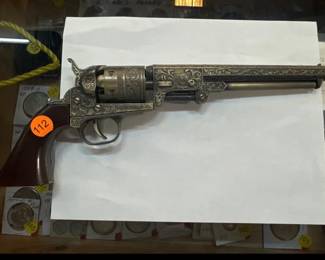 REPLICA REVOLVER