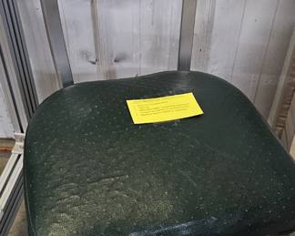 ROLLING VINTAGE OFFICE CHAIR