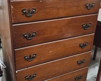 CHEST OF DRAWERS