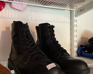 Women's Clothing & Shoes
