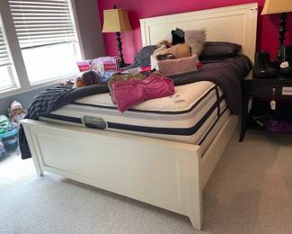 Pottery Barn Hampton Classic Full Bed, Beautyrest Recharge Full Size Mattress, Arhaus Kieran Side Table (B), American Girl Ski Gear Set, American Girl Sleepover Kit, American Eagle pants, Table lamps