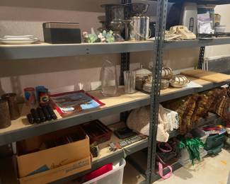 Plates, dishes, blankets, decorative pillows