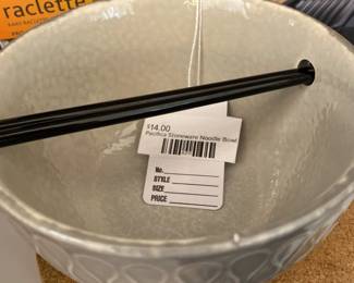Pacifica Stoneware Noodle Bowl