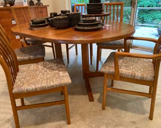 Adjustable Dining Table, Set of 6 Schou Anderson Denmark Chairs