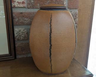 SIGNED ART STUDIO JAR WITH LID