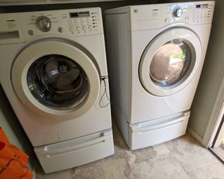 LG ELECTRIC WASHER AND DRYER WITH STORAGE BASKETS