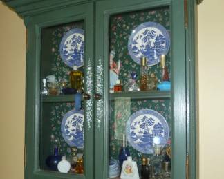 wall display cabinet