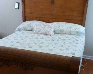 antique full size oak bed