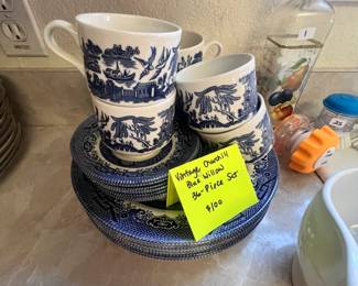 Blue Willow dish set
