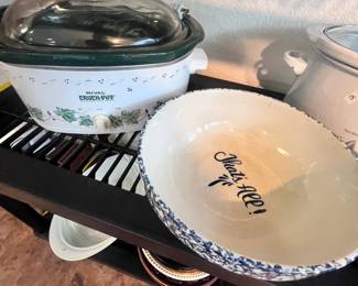 Crockpot, Marshall Pottery popcorn bowl