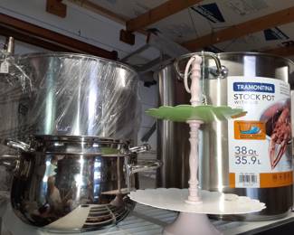 Stock Pots, VTG Cookie Server