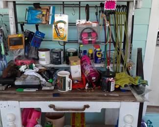 Great Potting Table, fake drawer in front, place to hang things