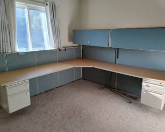 Office modular desk $200