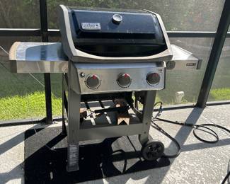 Weber Grill - 3 burner - Sprint 11 model