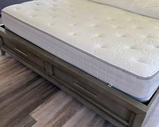 Sleep Number Mattress (rarely used - guest room)