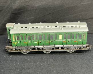 Marklin HO 4004 3rd Class Passenger Car Brakeman