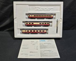 ROCO Tee BR VT 11.8 HO #14070A Locomotive Set