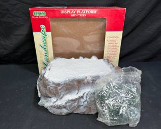 LEMAX Display Platform with 7 Bristle Trees