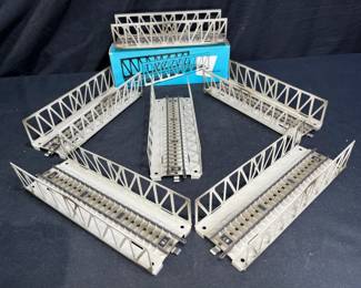Six 7162 Marklin Lattice-Girder Bridges w/ Boxes