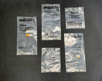 5 NIP Marklin HO 7004 Fastening Kit