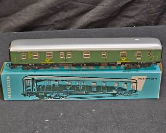 Marklin HO #4047 Post Office Van Train Car