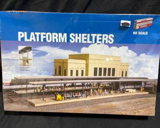 NIB Walthers Cornerstone Ser. HO Platform Shelters