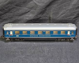 Marklin HO 346/6 Deutsche Bundesbahn 2nd Class Car